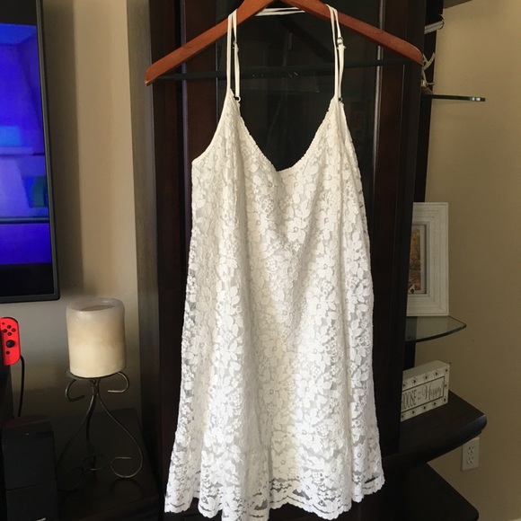Abercrombie & Fitch Dresses & Skirts - Abercrombie & Fitch lace spaghetti strap dress